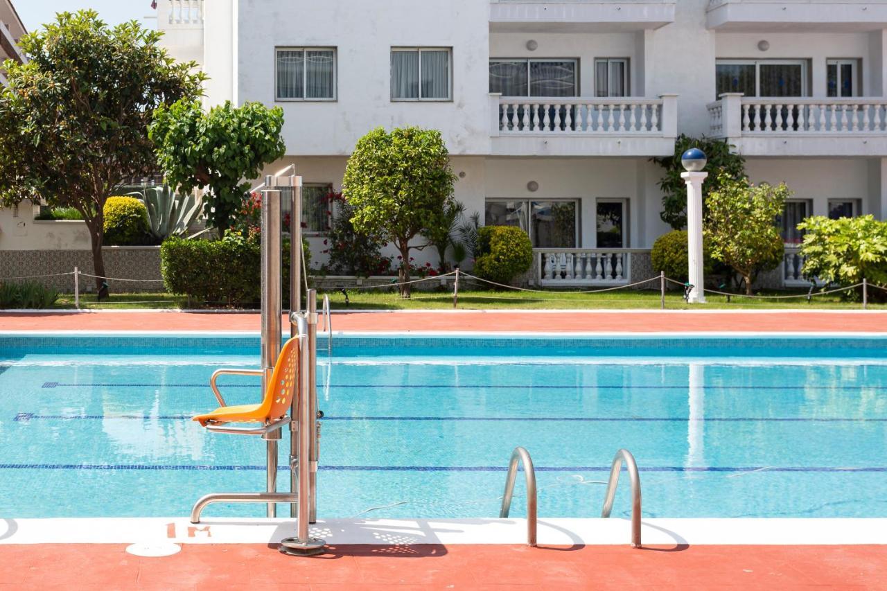 Apt 200 Meters From The Beach Id บลาเนส ภายนอก รูปภาพ