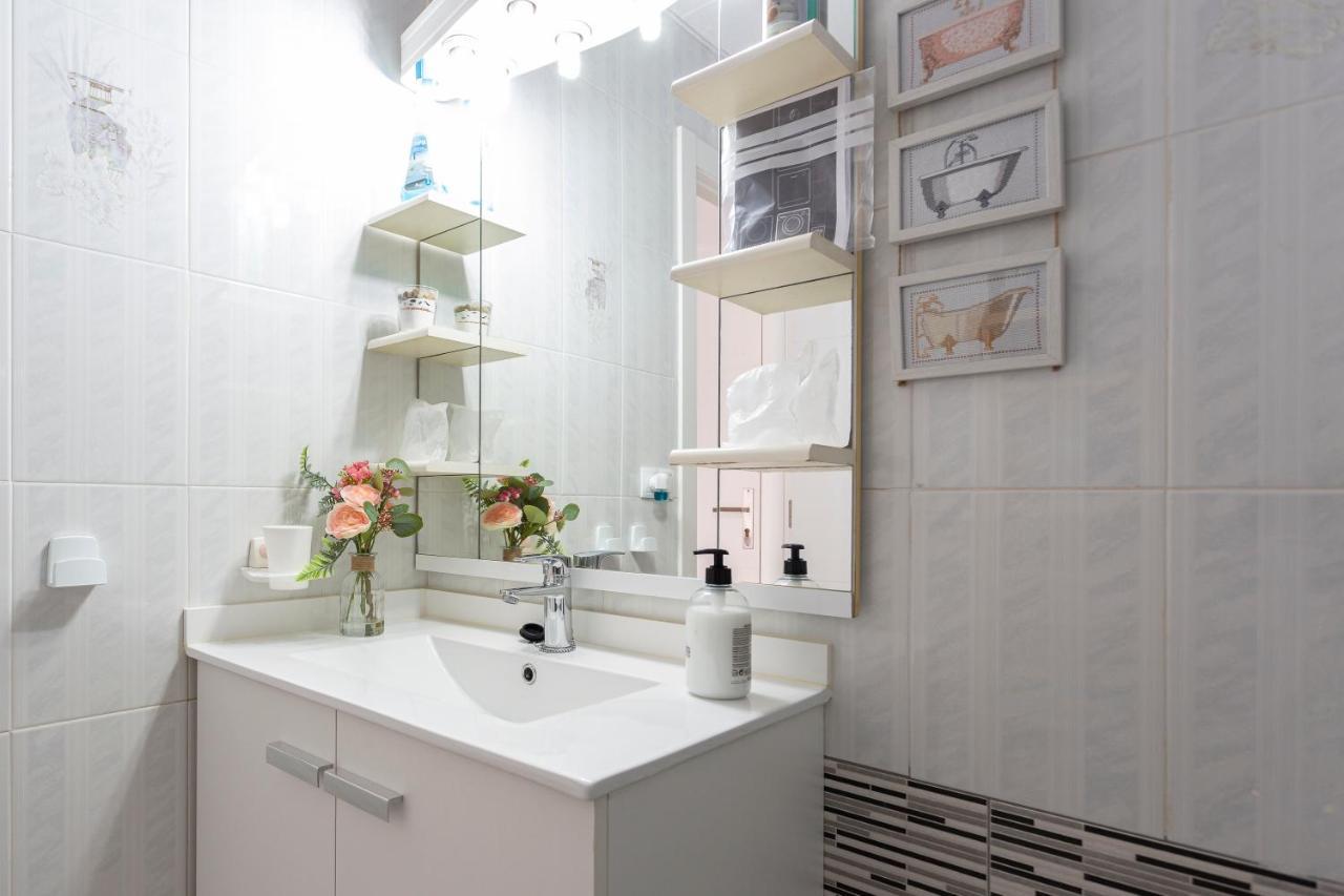 Apt 200 Meters From The Beach Id บลาเนส ภายนอก รูปภาพ